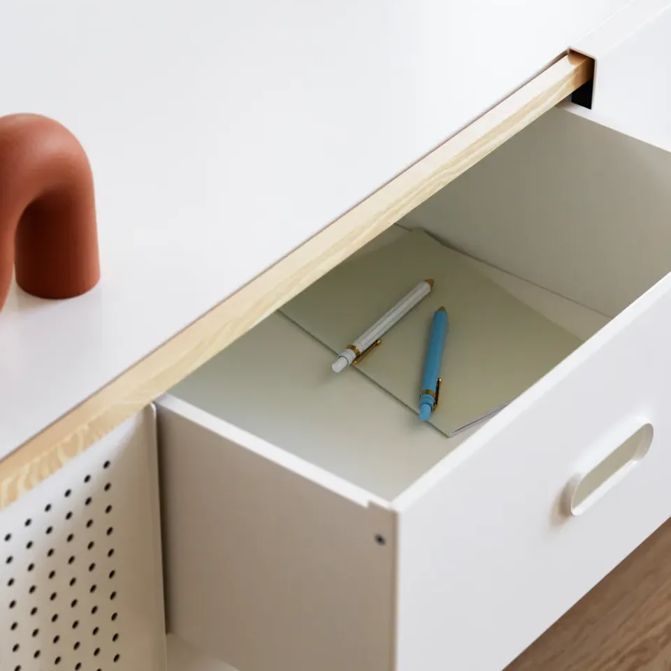 Aparador Kabino large,*Normann Copenhagen Discount