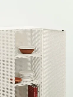 Armario Perforated Cabinet large, Eggshell*HAY Hot