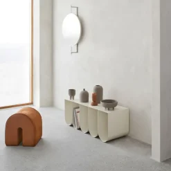 Asiento puf Curved, Cuero claro*Kristina Dam Studio Best