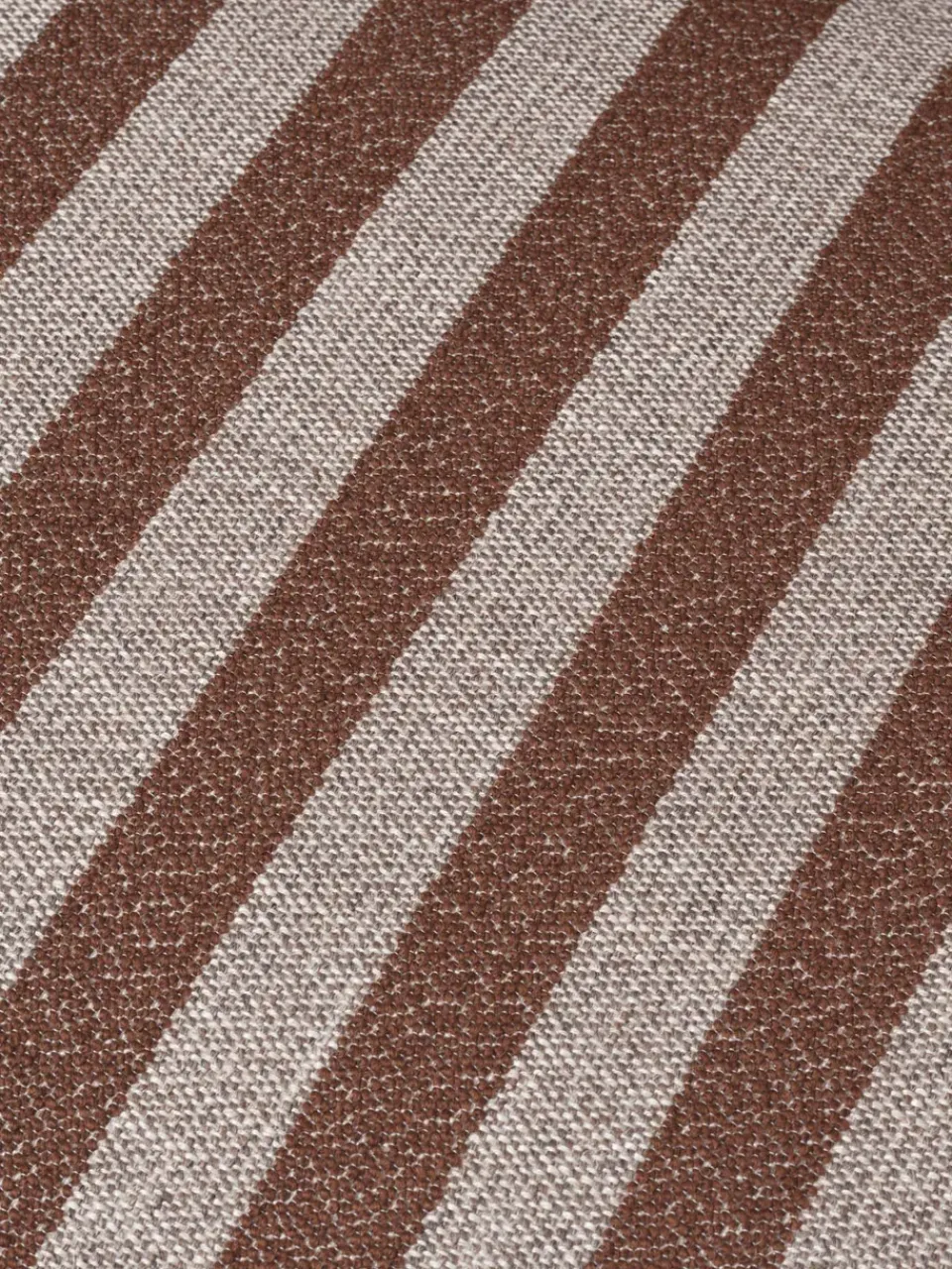 Asiento puff Rico pouf, Louisiana, Sand-chocolate*Ferm Living Outlet