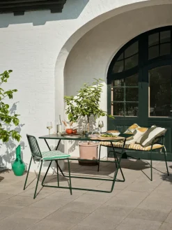 Banco con reposabrazos Eden, Forest green*Broste Copenhagen Online