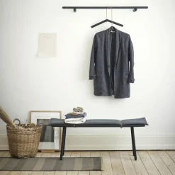 Banco Georg, Roble lacado en negro*Fritz Hansen Sale