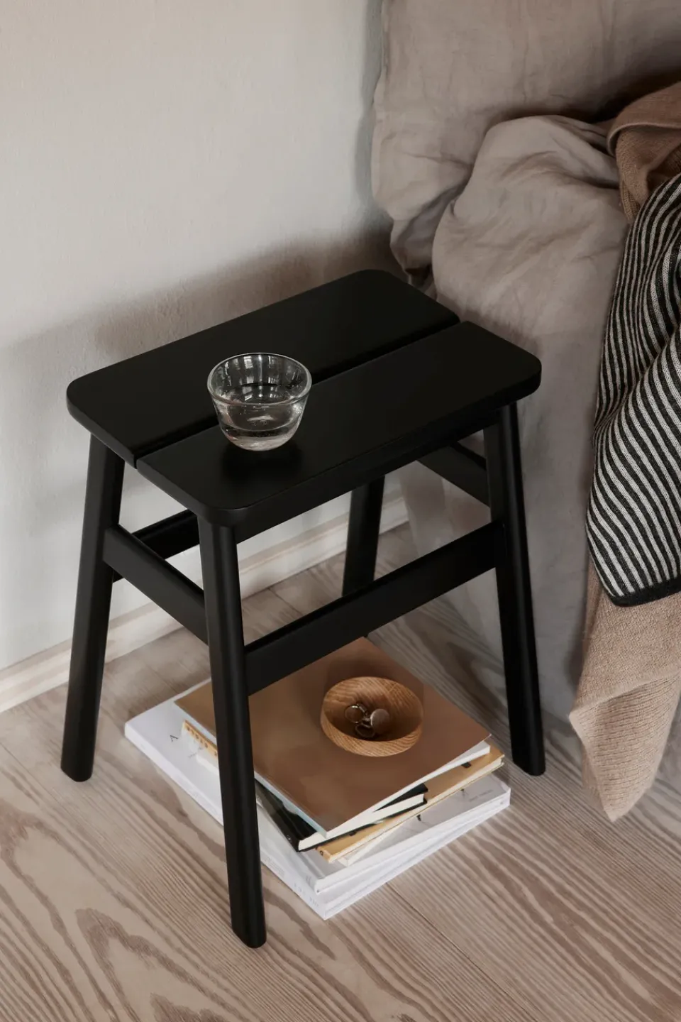 Banqueta Angle Standard 45 cm, Black*Form & Refine Discount