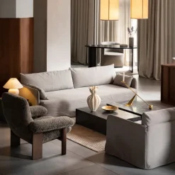 Butaca Brasilia, Dark oak-Root sheepskin*Audo Copenhagen Outlet