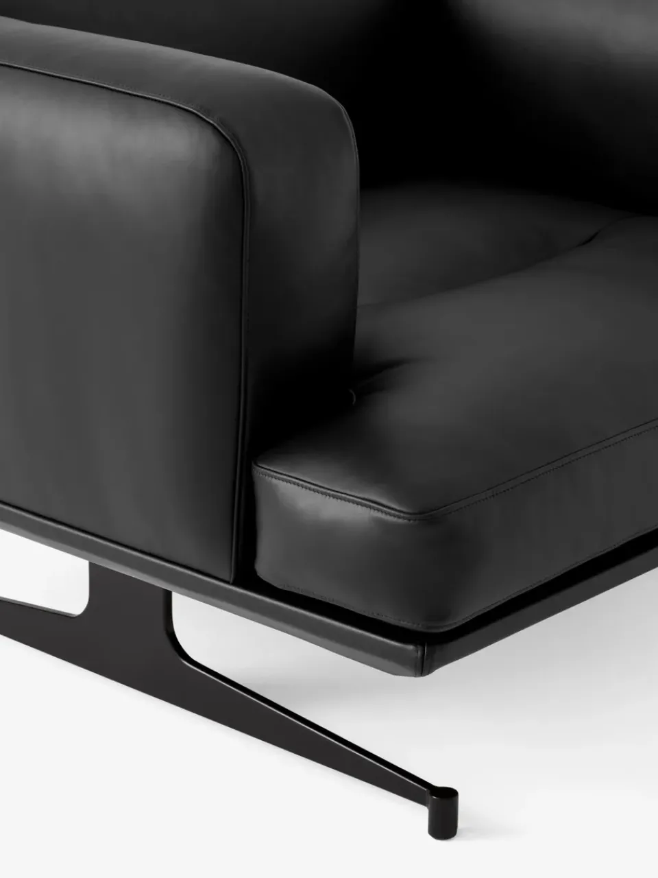 Butaca Inland AV21, Cuero Noble-warm black*&Tradition Hot