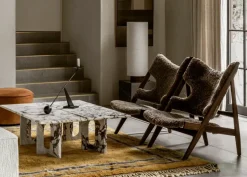 Butaca Lounge Knitting, Piel de oveja sahara, estructura de nogal*Audo Copenhagen Hot