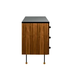 Cómoda 62 Dresser, American walnut, 3 cajones*GUBI Best