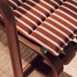 Cojín de asiento Terrazza Folding, Terracotta bold stripe, 82x40 cm*HAY New