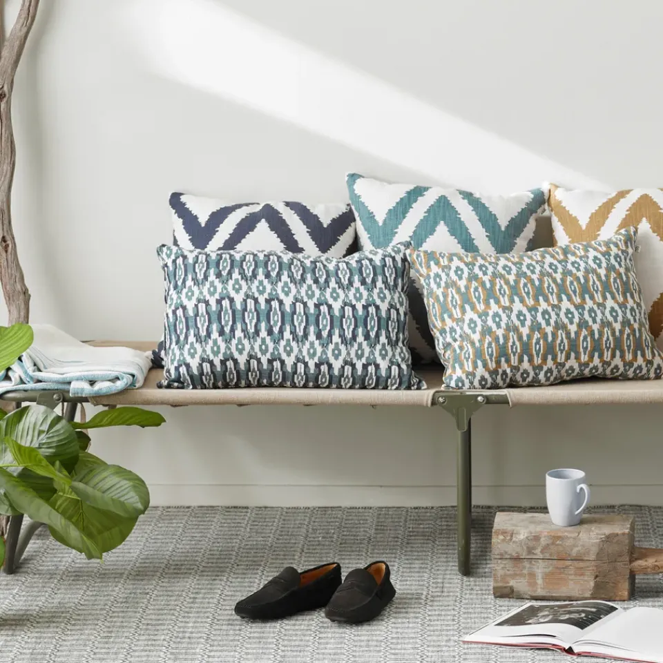 Cojín Diamond, Heaven blue/offwhite*Chhatwal & Jonsson Hot