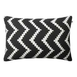 Cojín Ikat Sema, Black-off white*Chhatwal & Jonsson
