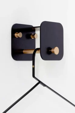 Colgador de pared Hang in There, Black-brass*Umage Outlet