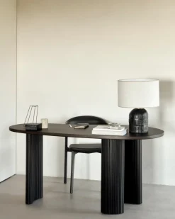 Escritorio Boomerang, Caoba teñida en oscuro, 160x83x76 cm*Ethnicraft Hot