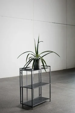 Estantería de pared Manhattan Low 65,5x33x79,5 cm, Black*MUUBS Best