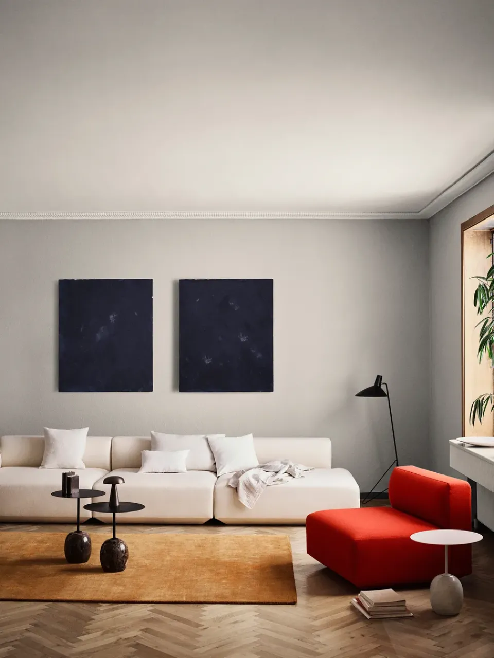 Lato Mesa LN8, Warm black-Emparador marble*&Tradition Online