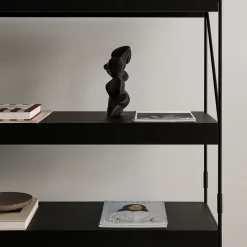 Módulo de estantería Zet, Natural oak, 1x2, black steel base*Audo Copenhagen