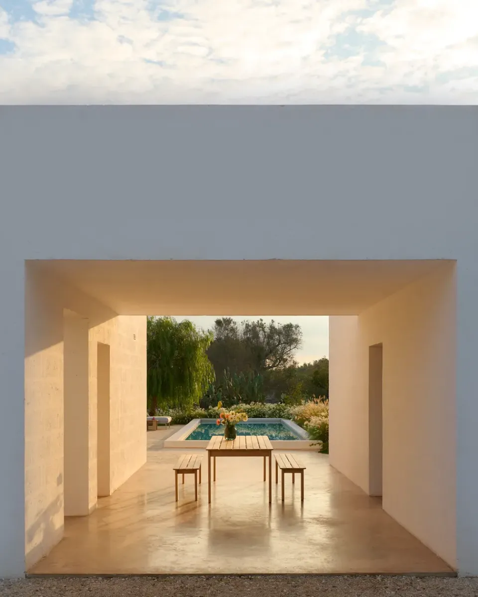 Mesa Assemble, Teca, 220×92 cm*Muuto Hot