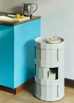 Mesa auxiliar Facet Cabinet 30, Misty grey*HAY