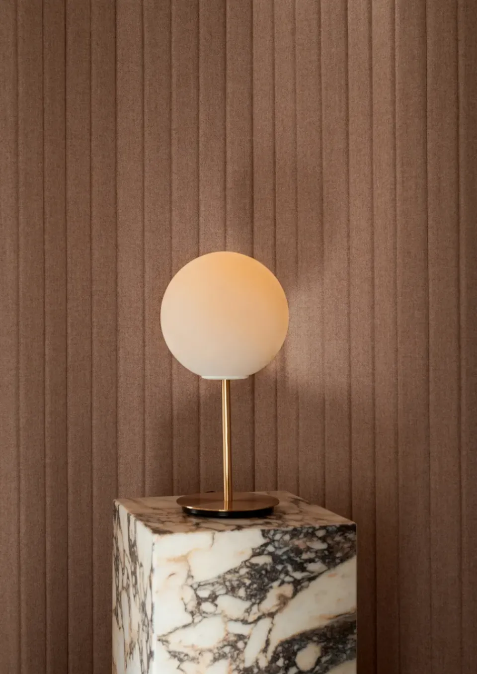 Mesa auxiliar Plinth tall 30x30x51 cm, rose*Audo Copenhagen Best