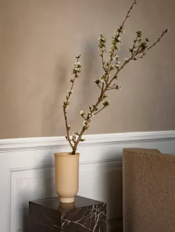 Mesa auxiliar Plinth tall 30x30x51 cm, Brown, pino*Audo Copenhagen New
