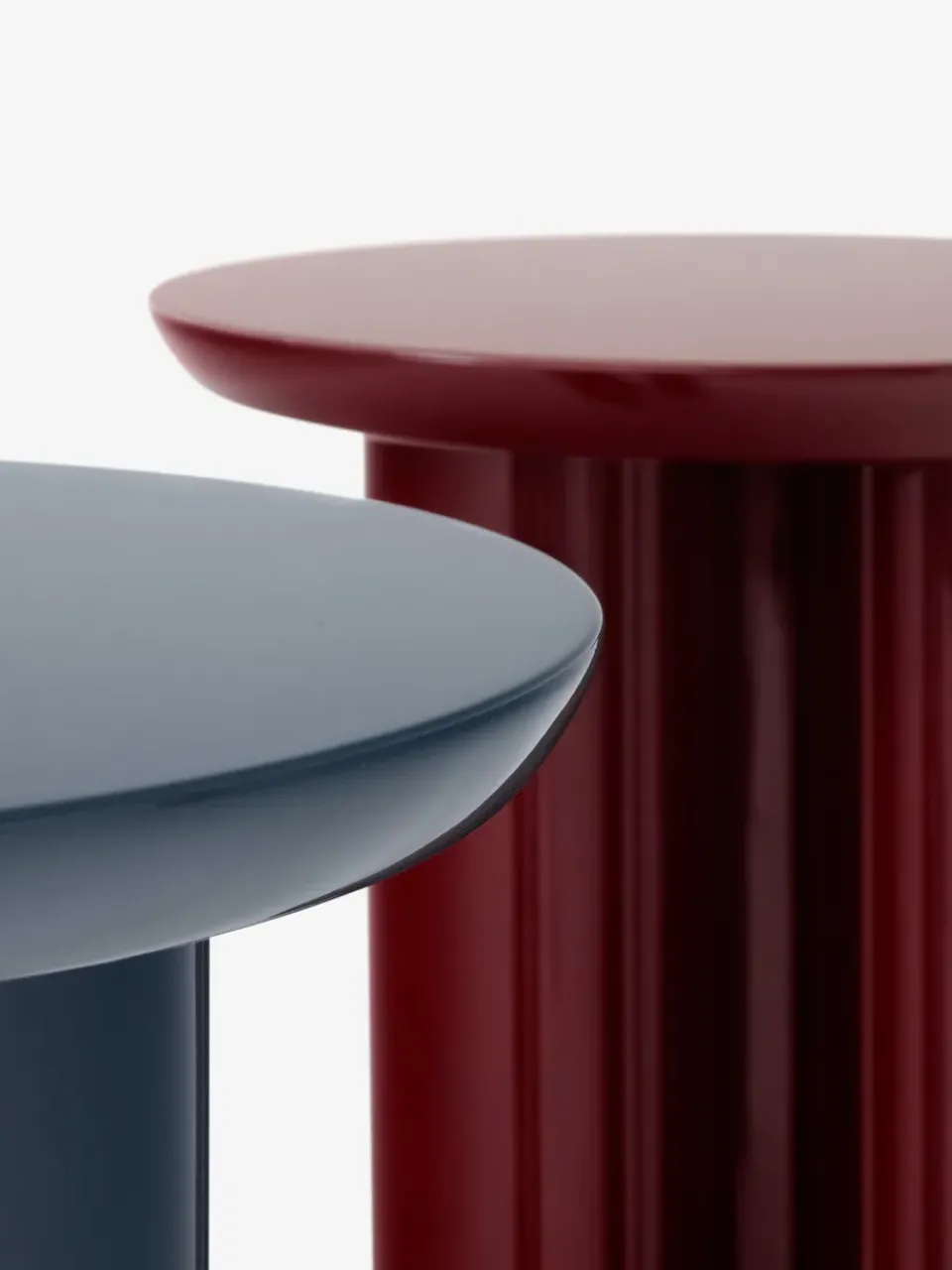 Mesa auxiliar Tung JA3, burgundy red*&Tradition New