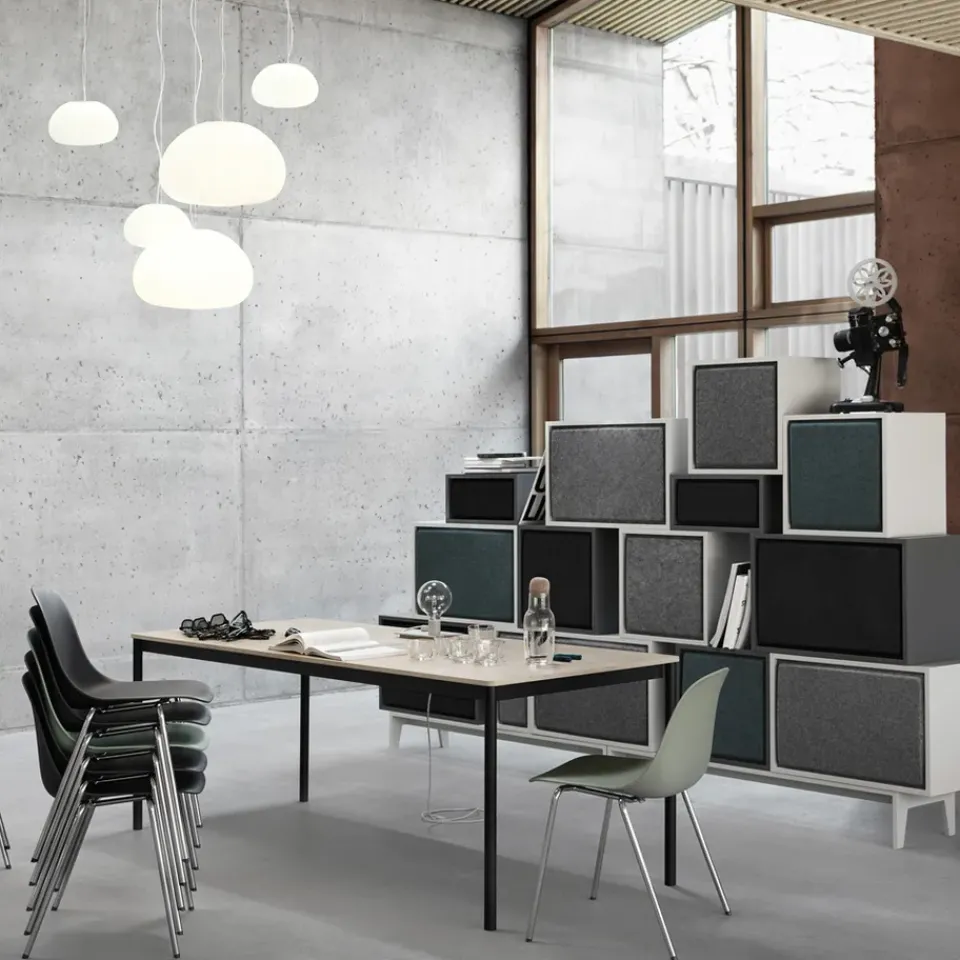 Mesa Base, Black, canto de plywood, 140x80cm*Muuto Outlet