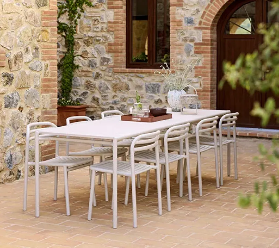 Mesa Bliss 81x133 cm, Sand*Cane-line Best