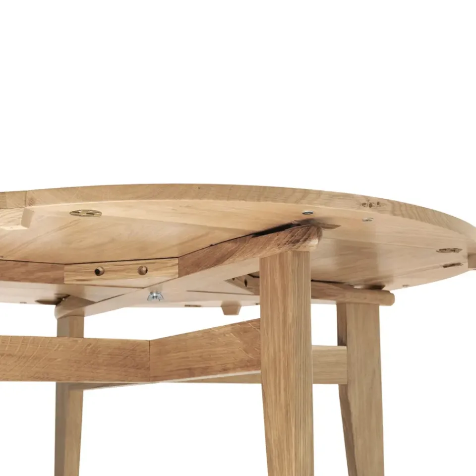Mesa B-Table, Oak matt lacqured*GUBI New