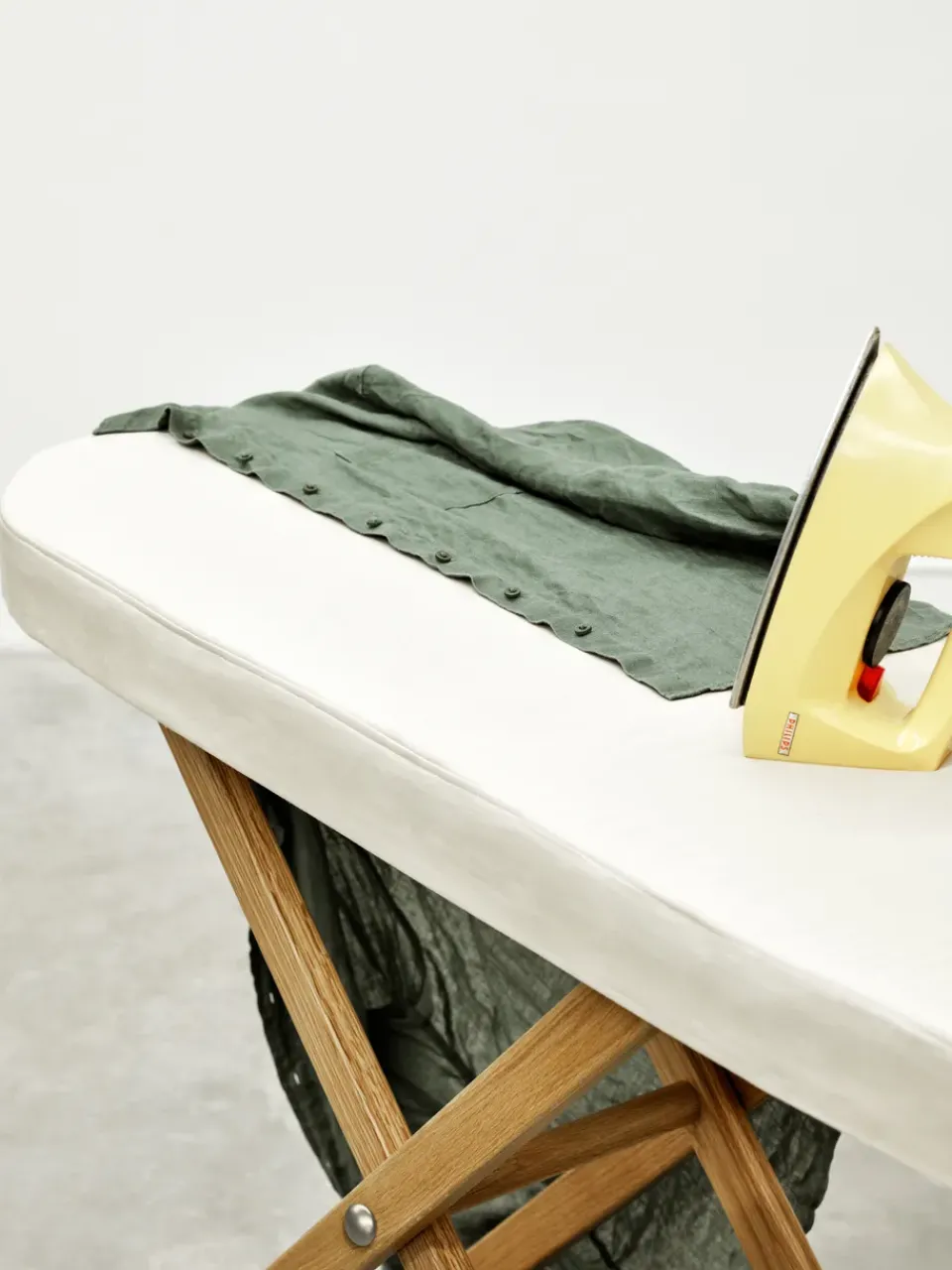 Mesa Cinderella, Oak*Design House Stockholm Hot