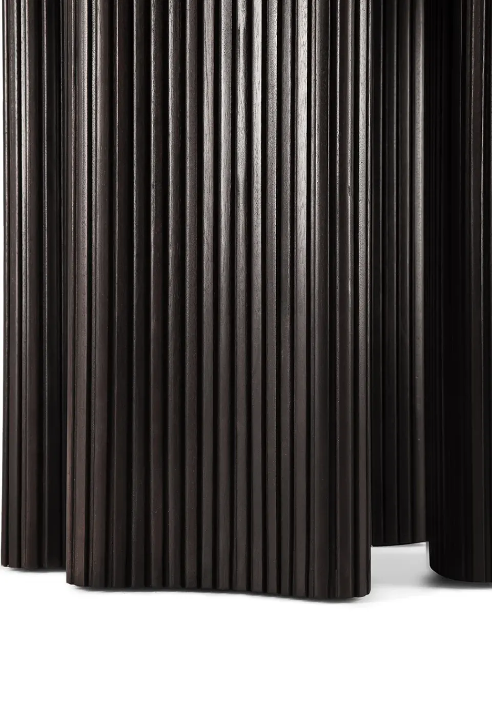 Mesa comedor Roller Max, Caoba teñida en oscuro*Ethnicraft Outlet