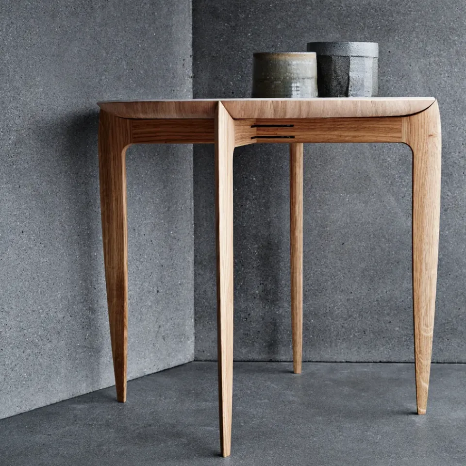 Mesa con bandeja Foldable Ø 45 cm, Roble*Fritz Hansen Discount