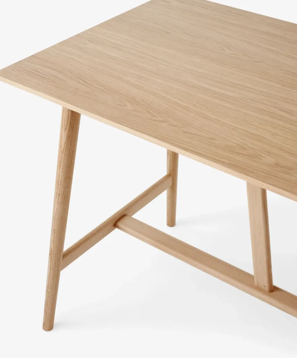 Mesa de bar In Between SK26 Counter Table 190x80x95 cm, Roble lacado*&Tradition