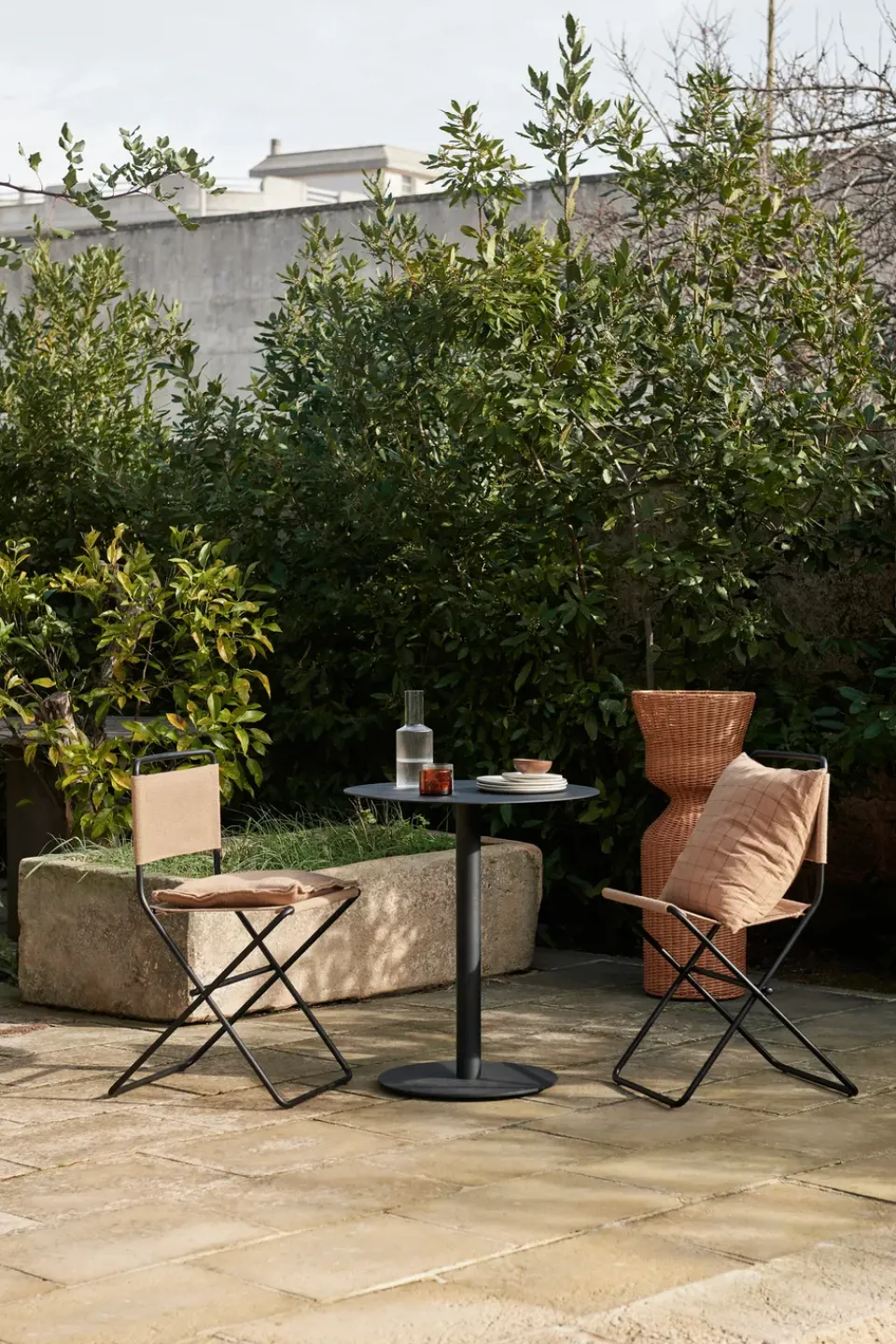 Mesa de café Pond Ø64x72 cm, Black*Ferm Living Online