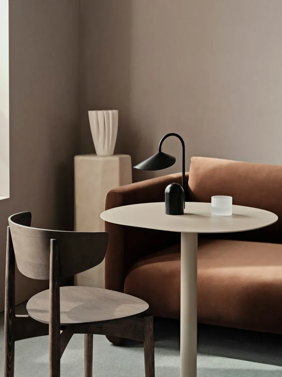 Mesa de café Pond Ø64x72 cm, Cashmere*Ferm Living New