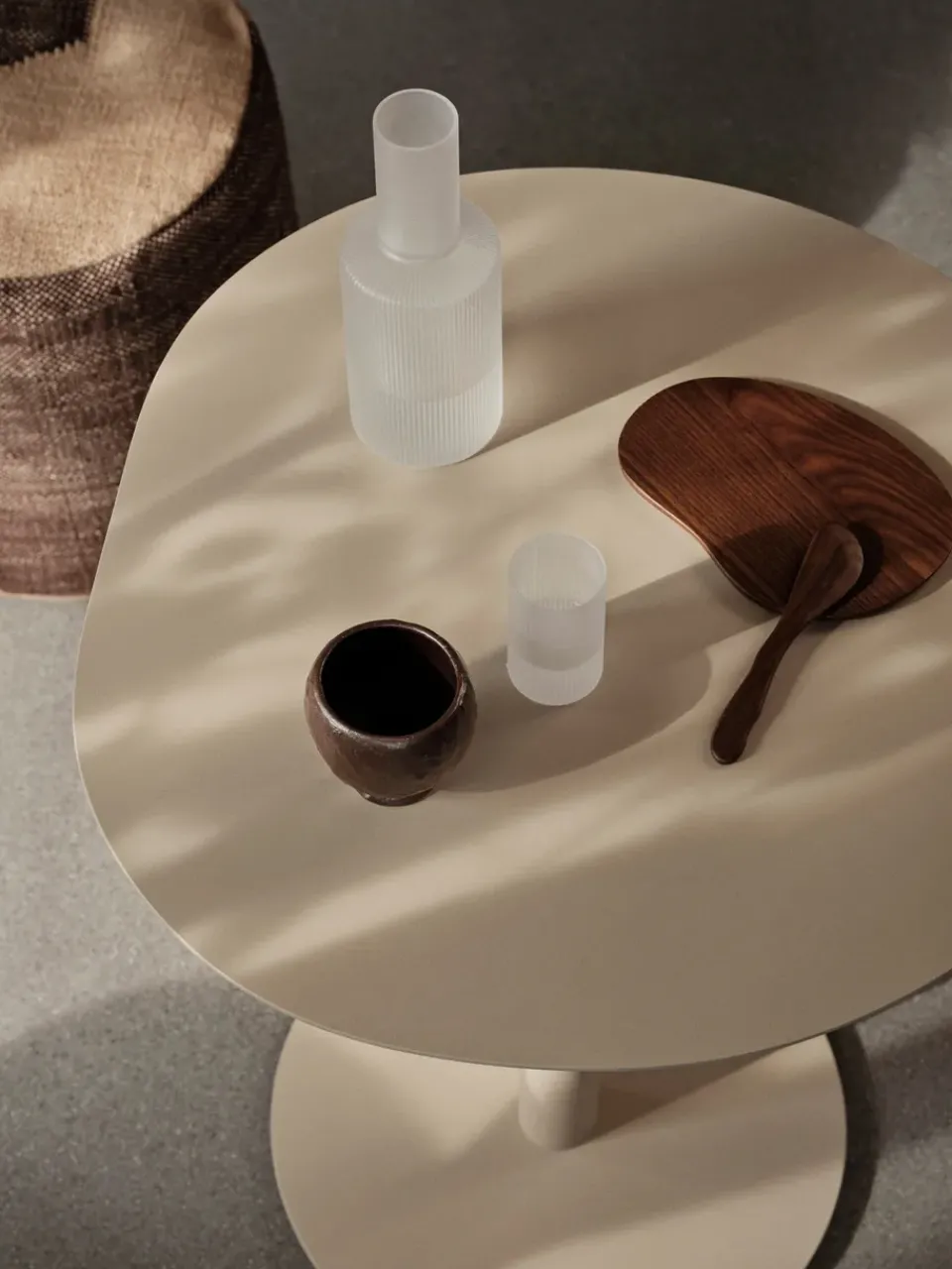 Mesa de café Pond Ø64x72 cm, Cashmere*Ferm Living New