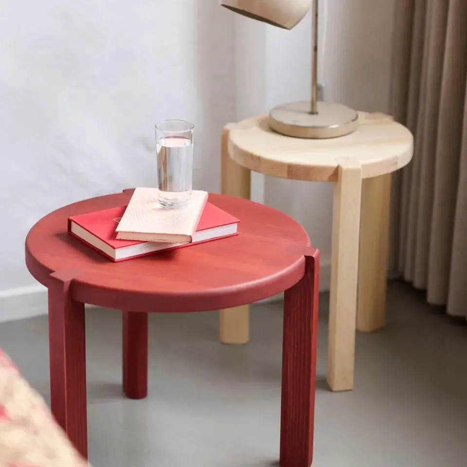 Mesa de centro D108 Ragnesminde, Ø48 cm, carmín*FDB Møbler Sale