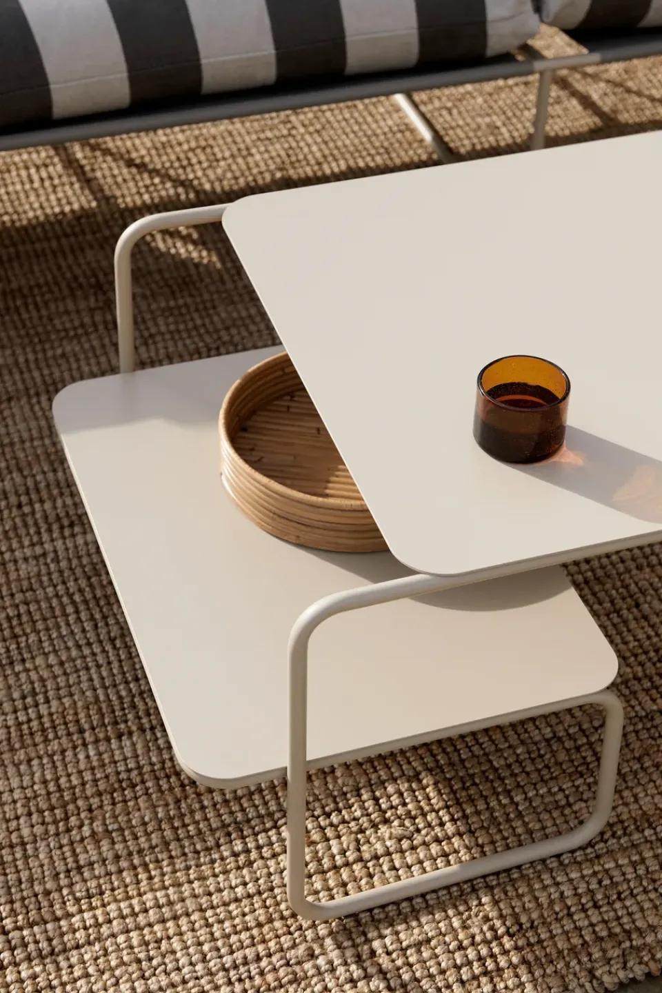 Mesa de centro Level 60x79 cm, Cashmere*Ferm Living Hot