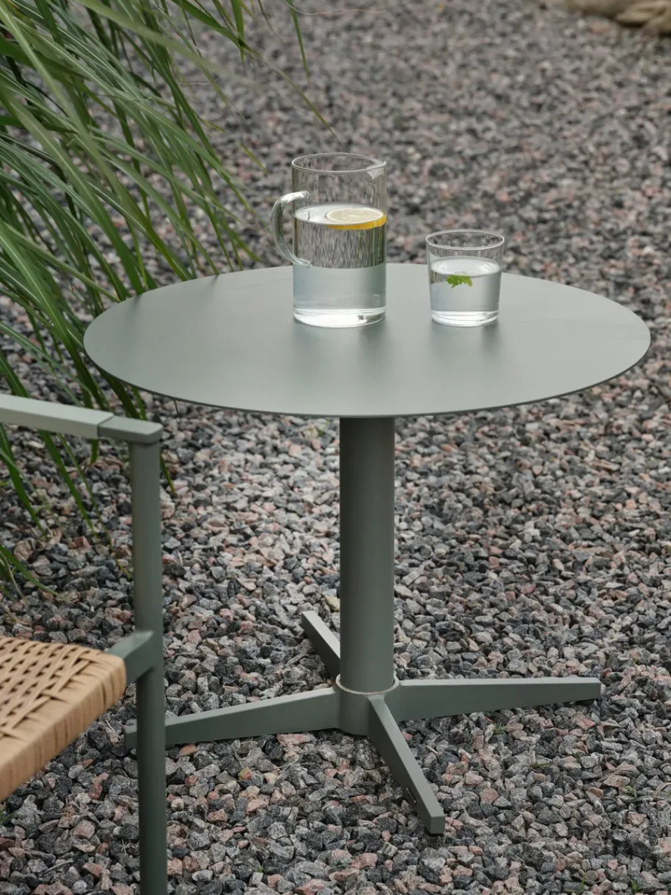 Mesa de centro Mill, Nordic green, Medium Ø60 cm*Brafab New
