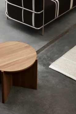 Mesa de centro Simple Ø52 cm, Roble con lacado en tono cálido*Kristina Dam Studio New