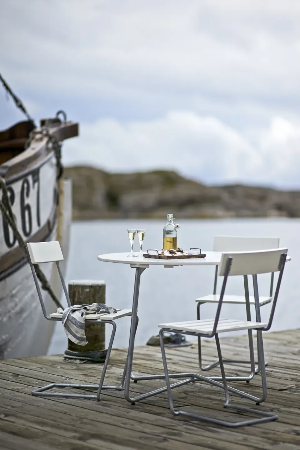 Mesa de comedor 9A, Roble lacado en Ø100 cm*Grythyttan Stålmöbler Discount