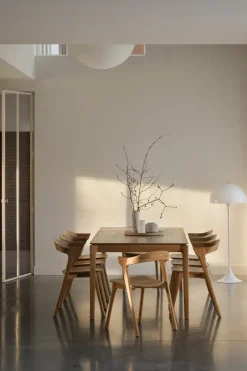 Mesa de comedor Bok 200x95 cm, Roble con aceite duro encerado*Ethnicraft Best