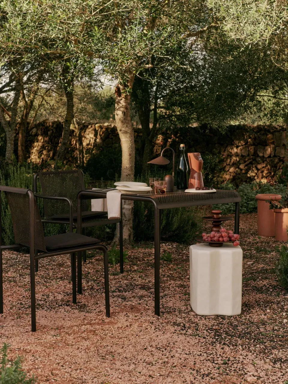 Mesa de comedor Dapple 80x80 cm, Dark Chocolate*Ferm Living Sale