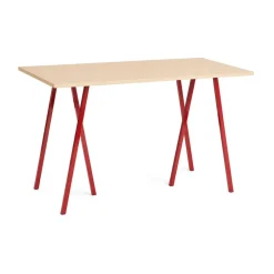 Mesa de comedor Loop Stand 77,5x160 cm, Maroon red-clear lacq. oak*HAY New