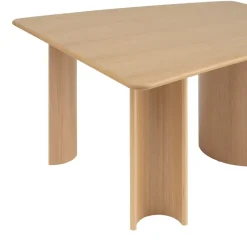 Mesa de comedor Re-norm, Chapa de roble lacada, 130x120 cm*Muuto Hot