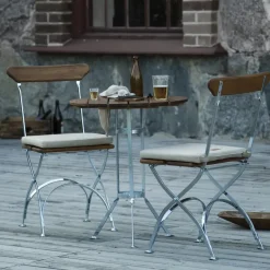 Mesa de tres patas Bryggeri, Teca-estructura galvanizada en caliente*Grythyttan Stålmöbler Sale