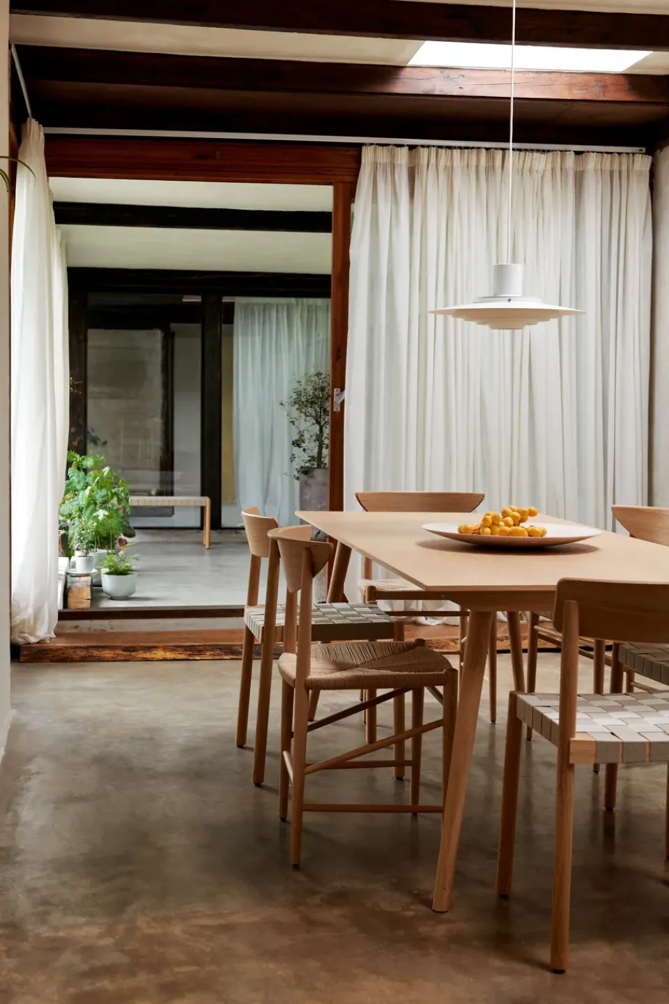 Mesa In Between SK5, Roble lacado transparente*&Tradition