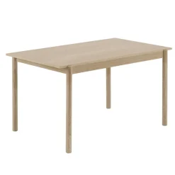 Mesa Linear, roble, 85 x 140 cm*Muuto Outlet