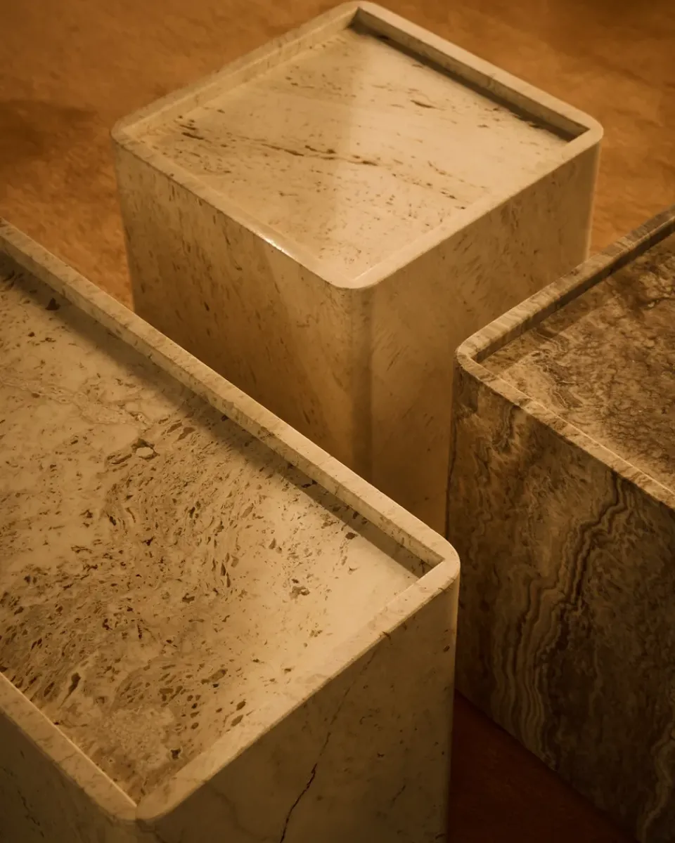 Mesa Pietra 33x33x40 cm, Lively sepia*GUBI Hot