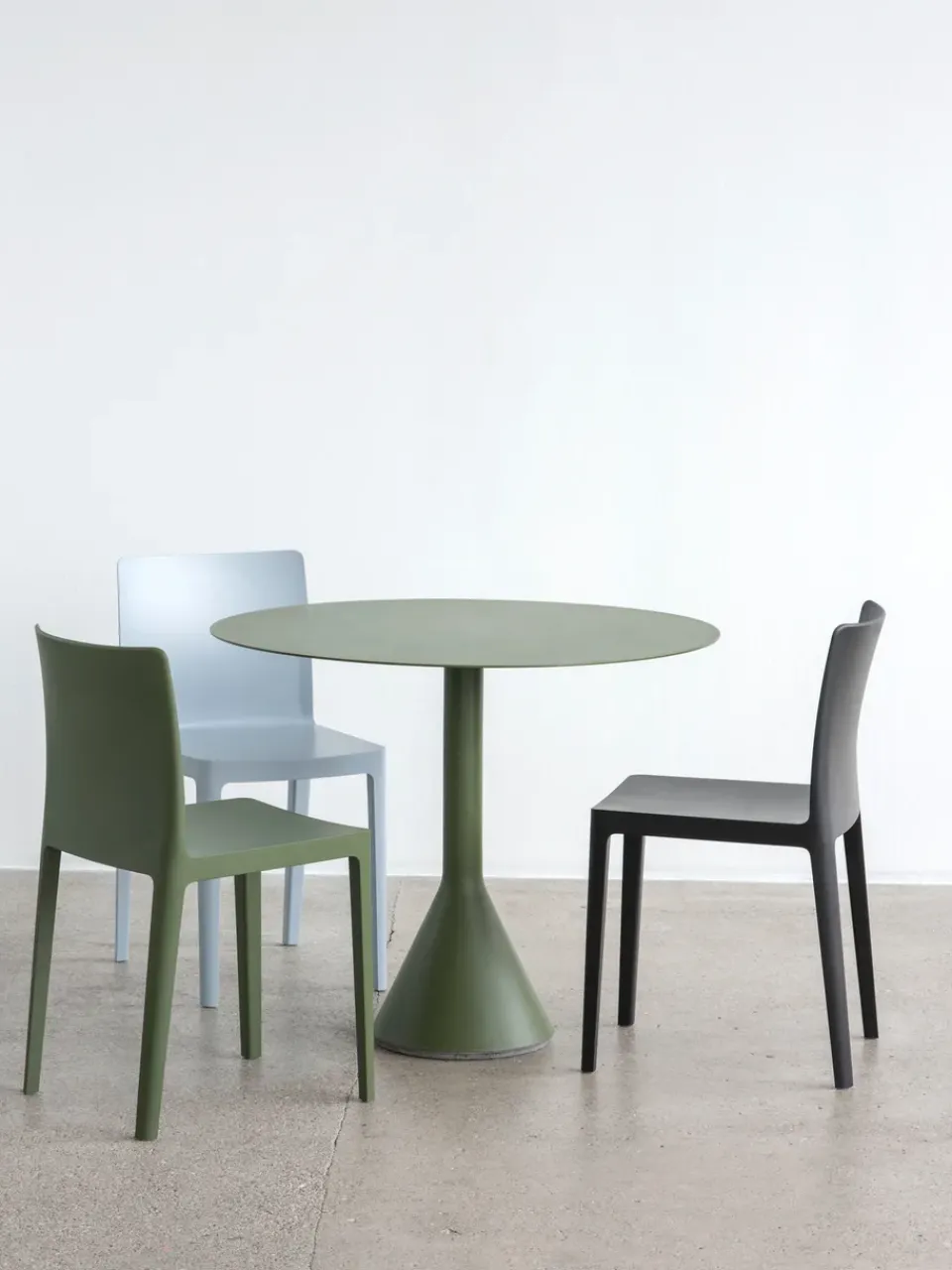 Mesa redonda de café Palissade Cone, Olive, ø90*HAY Clearance