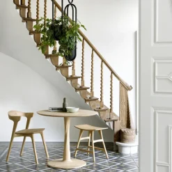 Mesa Torsion, Roble aceitado con cera dura pigmentada de blanco, Ø127 cm*Ethnicraft Hot