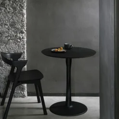 Mesa Torsion, Roble aceitado con cera dura pigmentada de blanco, Ø127 cm*Ethnicraft Hot